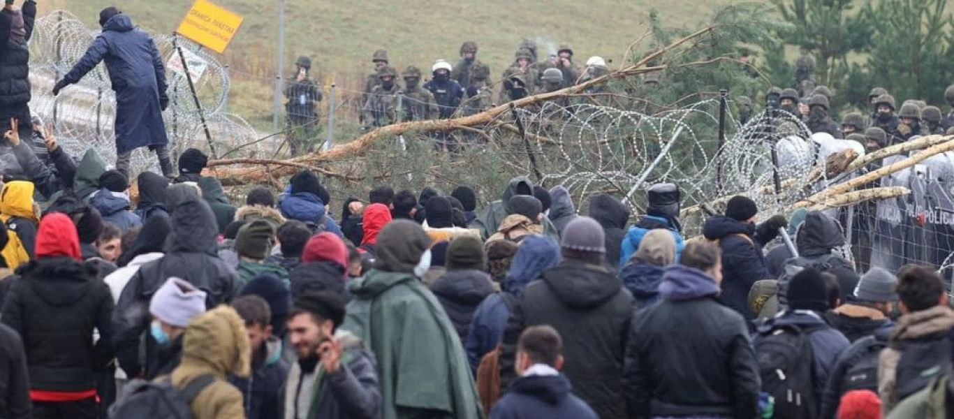 Συνεχίζουν την προσπάθεια να περάσουν τα πολωνικά σύνορα οι παράνομοι μετανάστες (βίντεο)